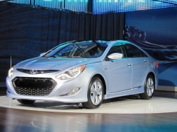 Hyundai sonata hybrid 2011 - 